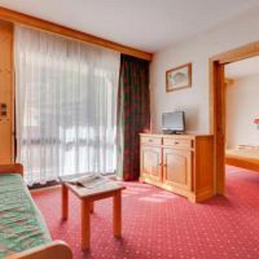 Vacanceole - Residence Cabourg Mont de Lans Bagian luar foto
